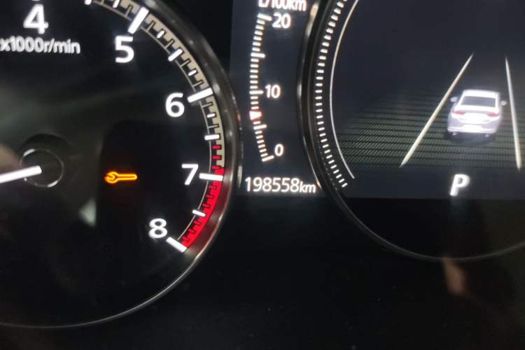 Used Mazda 3 Axela 2020 1.5L Automatic ZhiMei Edition Odometer Close Up