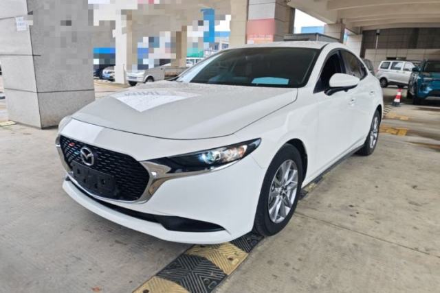 Ojetý Mazda 3 Axela 2020 1.5L Automatic ZhiMei Edition