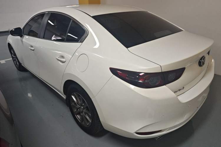 Used Mazda 3 Axela 2020 1.5L Automatic ZhiMei Edition Rear Left 45 Deg
