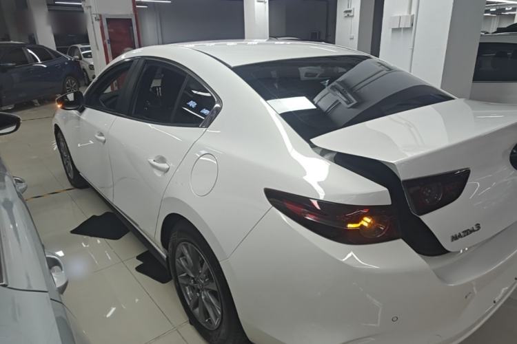 Used Mazda 3 Axela 2020 1.5L Automatic ZhiMei Edition Rear Left 45 Deg