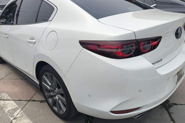 Used Mazda 3 Axela 2020 2.0L Automatic ZhiZun Edition Rear Left 45 Deg