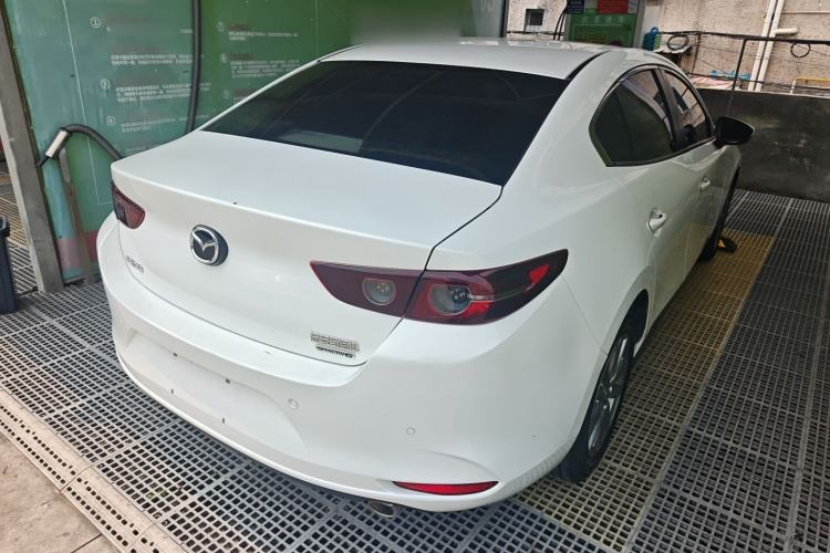 Used Mazda 3 Axela 2020 1.5L Automatic ZhiMei Edition Rear Right 45 Deg