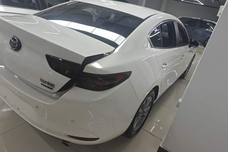 Used Mazda 3 Axela 2020 1.5L Automatic ZhiMei Edition Rear Right 45 Deg