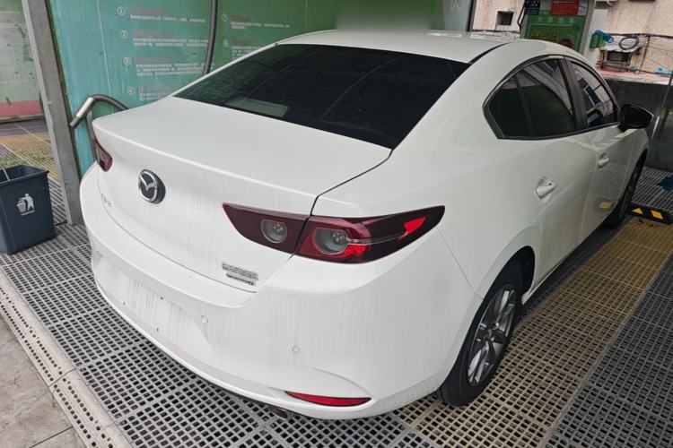 Used Mazda 3 Axela 2020 1.5L Automatic ZhiMei Edition Rear Right 45 Deg