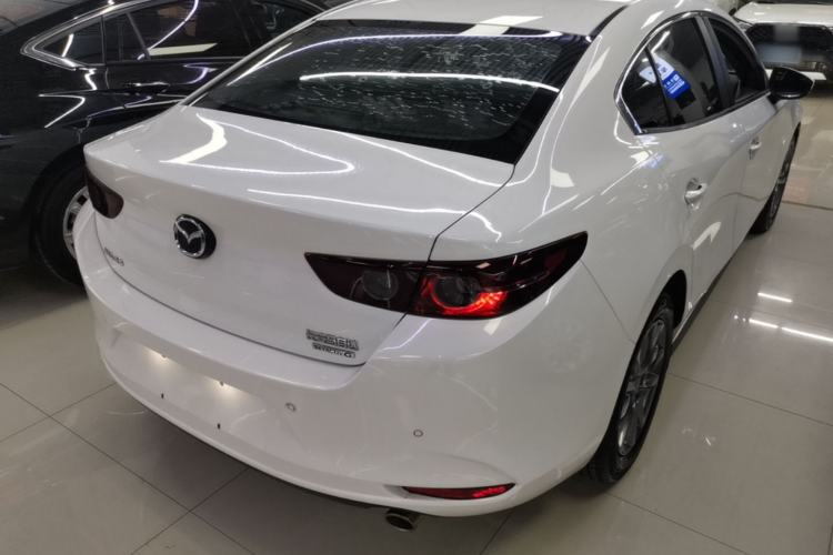 Used Mazda 3 Axela 2020 1.5L Automatic ZhiMei Edition Rear Right 45 Deg