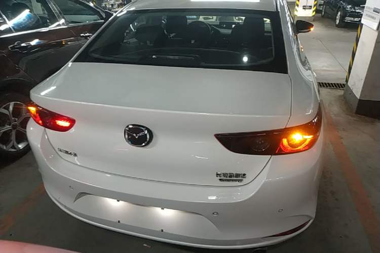 Used Mazda 3 Axela 2020 1.5L Automatic Zhiyue Sunroof Version Rear