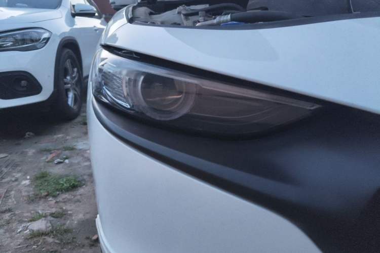 Used Mazda 3 Axela 2020 2.0L Automatic ZhiXuan Edition Right Front Headlight