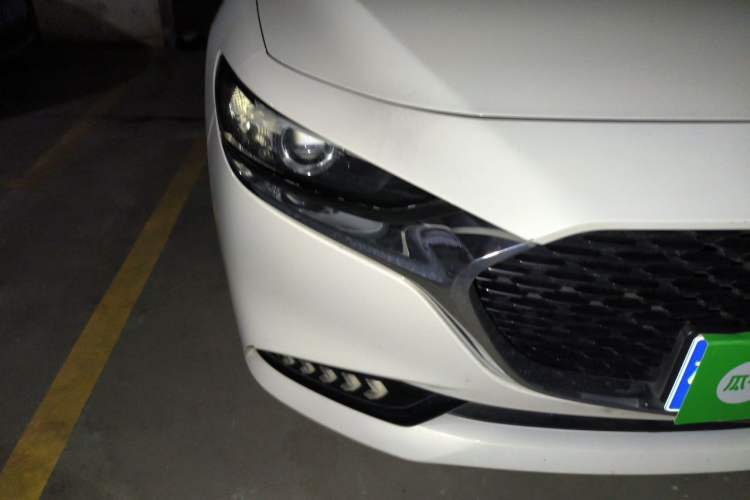 Used Mazda 3 Axela 2020 2.0L Automatic ZhiXuan Edition Right Front Headlight