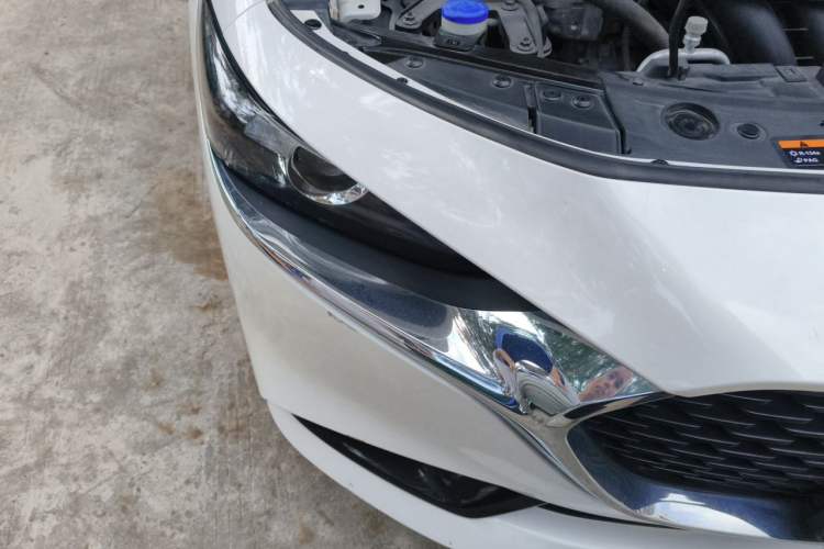Used Mazda 3 Axela 2020 2.0L Automatic Zhiya Edition Right Front Headlight