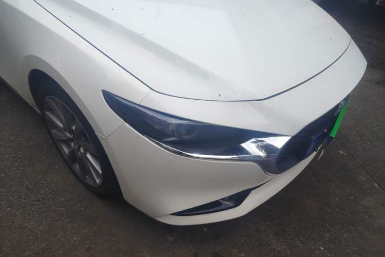 Used Mazda 3 Axela 2020 2.0L Automatic ZhiXuan Edition Right Front Headlight