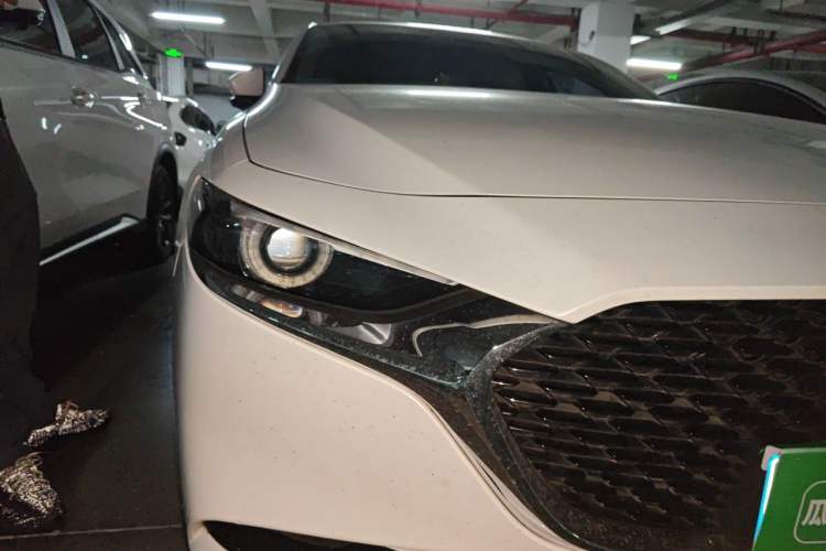 Used Mazda 3 Axela 2020 2.0L Automatic ZhiXuan Edition Right Front Headlight