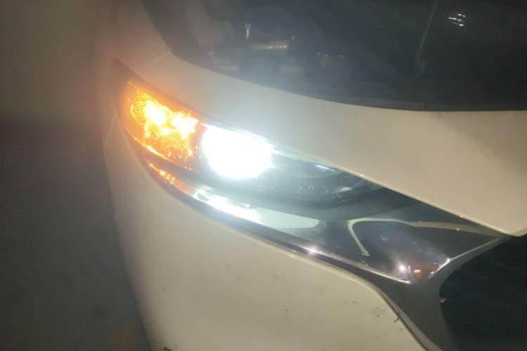 Used Mazda 3 Axela 2020 2.0L Automatic Zhiya Edition Right Front Headlight