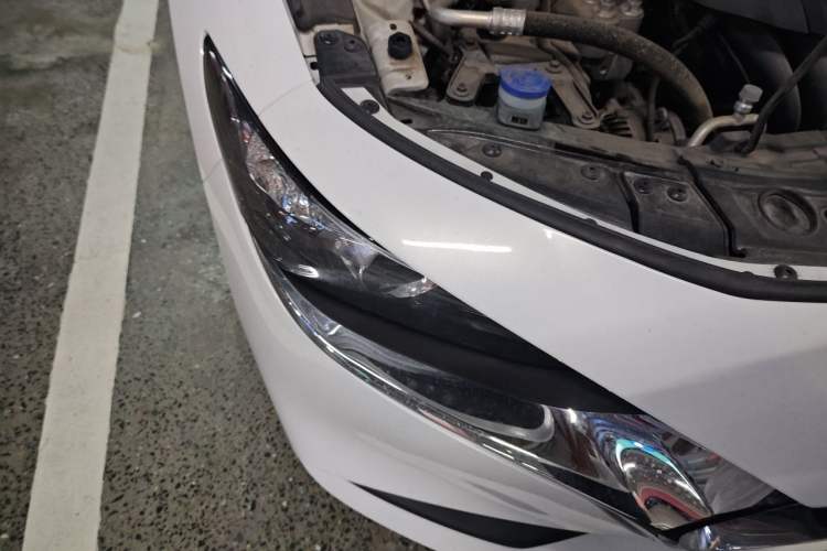 Used Mazda 3 Axela 2020 1.5L Automatic ZhiMei Edition Right Front Headlight