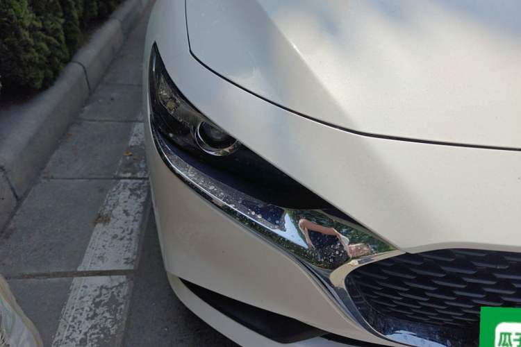 Used Mazda 3 Axela 2020 1.5L Automatic ZhiMei Edition Right Front Headlight