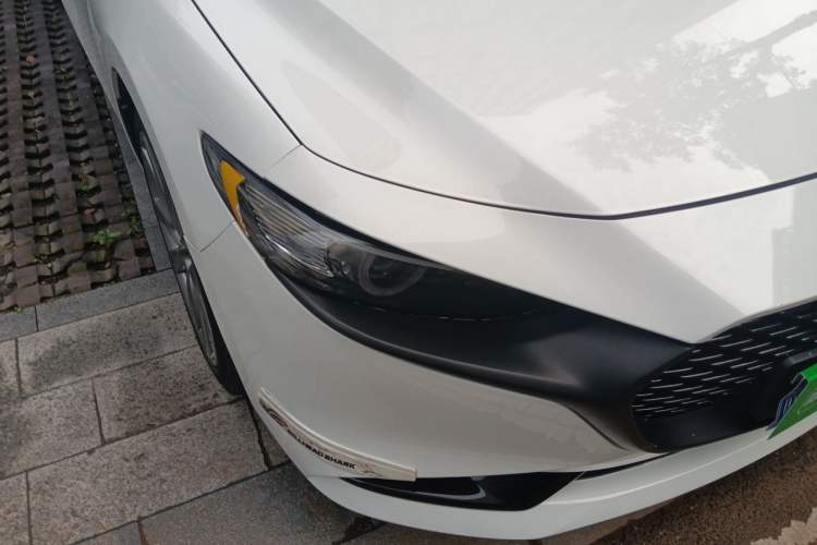 Used Mazda 3 Axela 2020 2.0L Automatic ZhiXuan Edition Right Front Headlight