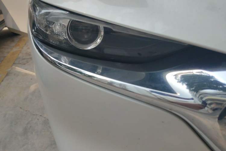 Used Mazda 3 Axela 2020 1.5L Automatic ZhiMei Edition Right Front Headlight
