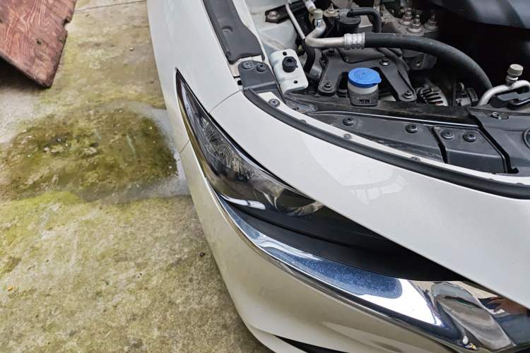 Used Mazda 3 Axela 2020 1.5L Automatic ZhiMei Edition Right Front Headlight