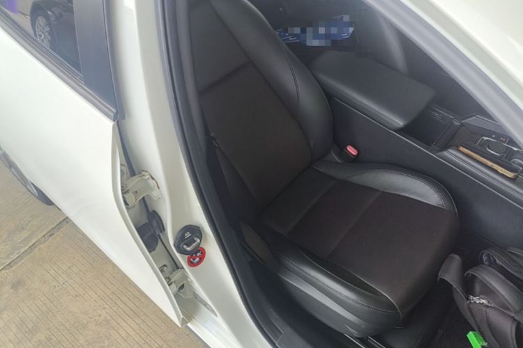 Used Mazda 3 Axela 2020 2.0L Automatic ZhiXuan Edition Right Front Seat