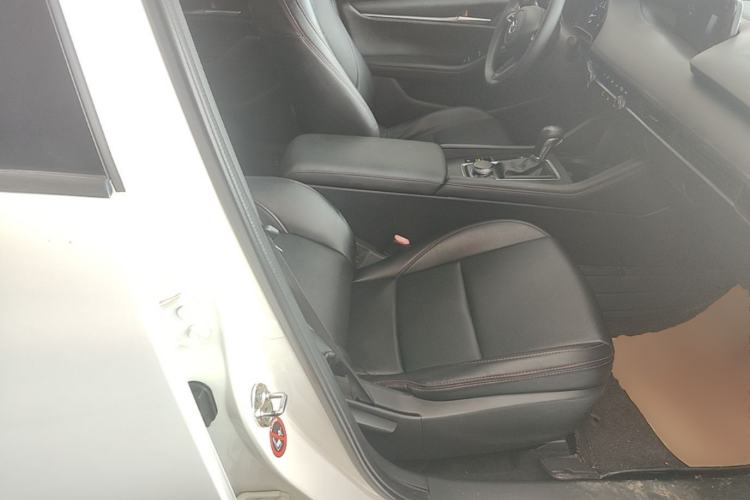 Used Mazda 3 Axela 2020 1.5L Automatic Zhiyue Sunroof Version Right Front Seat