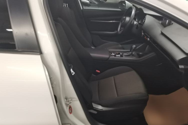 Used Mazda 3 Axela 2020 1.5L Automatic Zhiyue Sunroof Version Right Front Seat