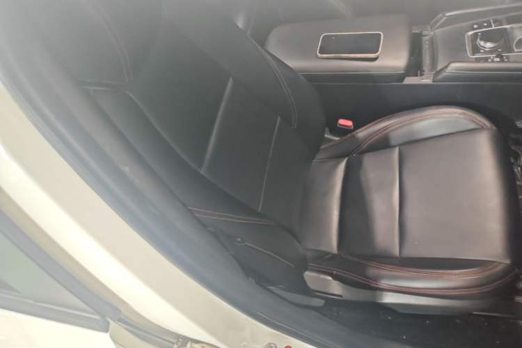 Used Mazda 3 Axela 2020 1.5L Automatic Zhiyue Sunroof Version Right Front Seat