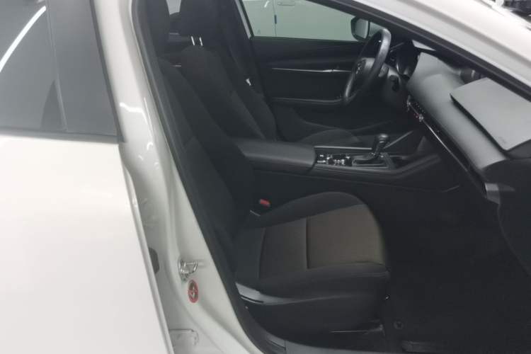 Used Mazda 3 Axela 2020 1.5L Automatic Zhiyue Sunroof Version Right Front Seat
