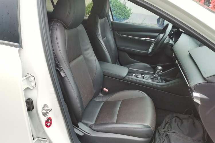 Used Mazda 3 Axela 2020 2.0L Automatic Zhiya Edition Right Front Seat