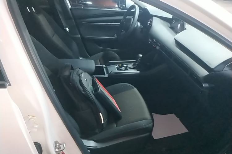 Used Mazda 3 Axela 2020 1.5L Automatic Zhiyue Sunroof Version Right Front Seat