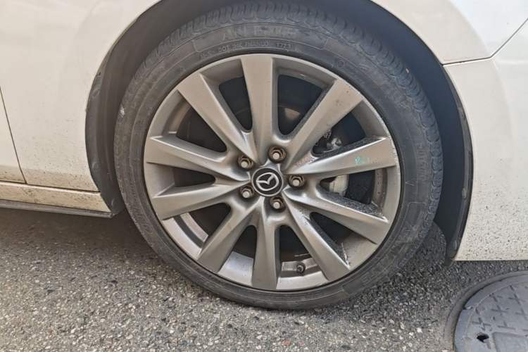 Used Mazda 3 Axela 2020 2.0L Automatic Zhiya Edition Right Front Wheel Hub