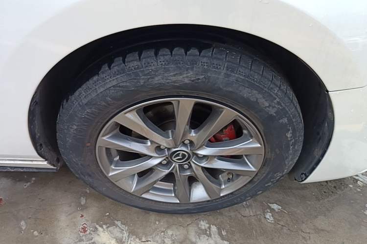 Used Mazda 3 Axela 2020 1.5L Automatic ZhiMei Edition Right Front Wheel Hub