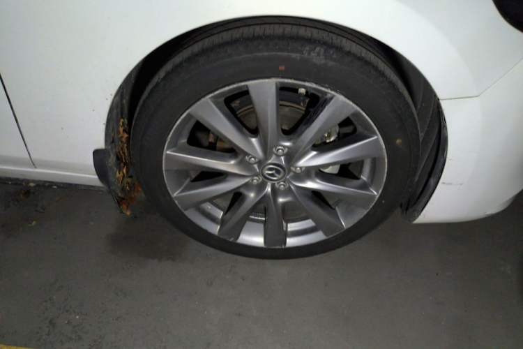 Used Mazda 3 Axela 2020 2.0L Automatic ZhiXuan Edition Right Front Wheel Hub