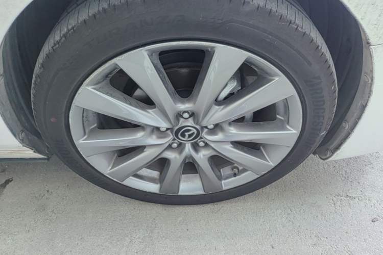 Used Mazda 3 Axela 2020 2.0L Automatic Zhiya Edition Right Front Wheel Hub