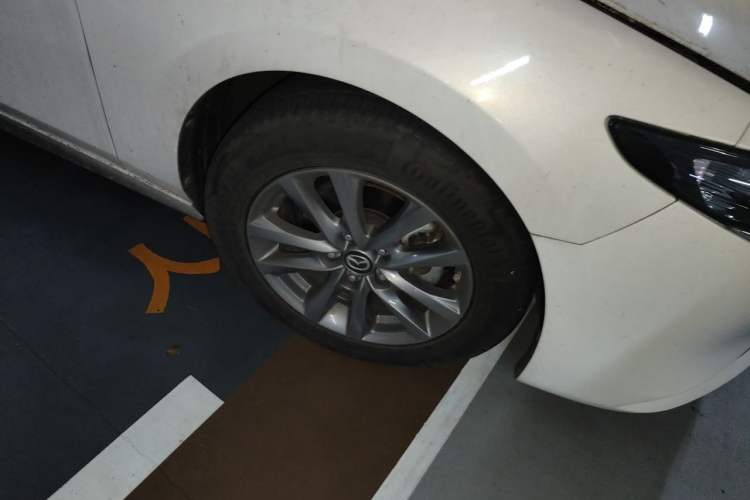 Used Mazda 3 Axela 2020 1.5L Automatic Zhiyue Sunroof Version Right Front Wheel Hub