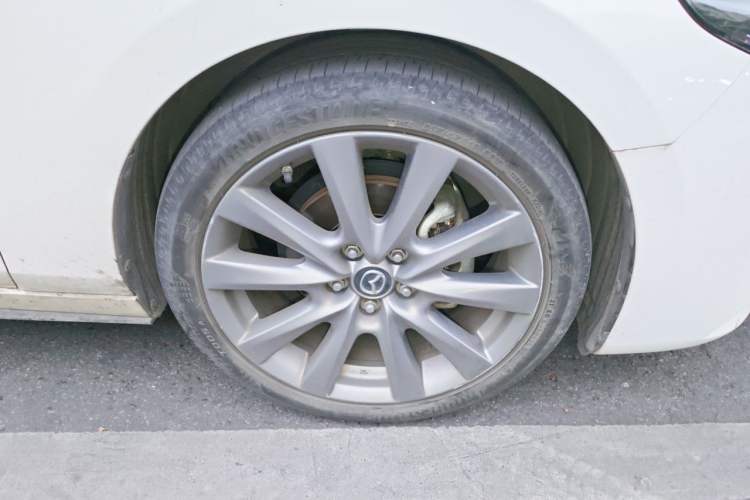 Used Mazda 3 Axela 2020 2.0L Automatic Zhiya Edition Right Front Wheel Hub