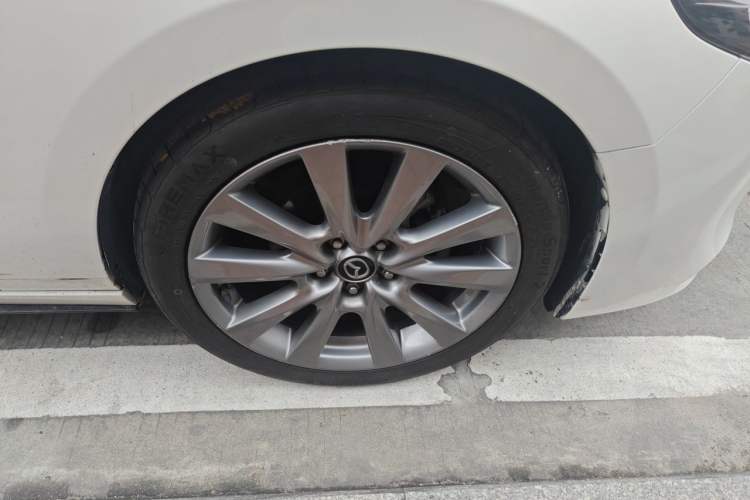 Used Mazda 3 Axela 2020 2.0L Automatic Zhiya Edition Right Front Wheel Hub