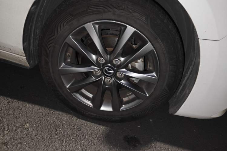 Used Mazda 3 Axela 2020 1.5L Automatic ZhiMei Edition Right Front Wheel Hub