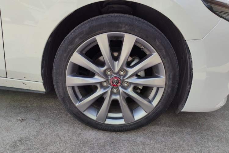Used Mazda 3 Axela 2020 2.0L 100th Anniversary Special Edition Right Front Wheel Hub