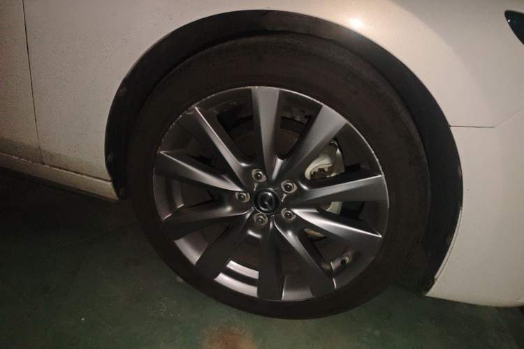 Used Mazda 3 Axela 2020 2.0L Automatic Zhiya Edition Right Front Wheel Hub