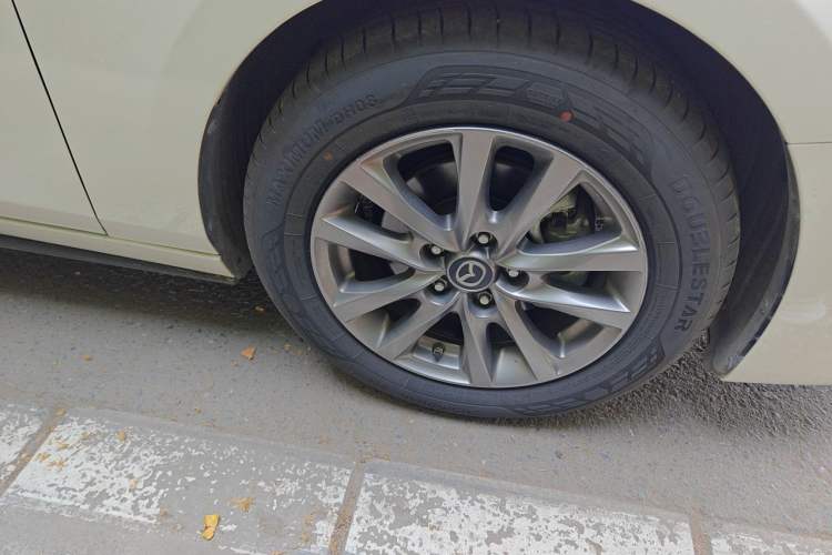 Used Mazda 3 Axela 2020 1.5L Automatic ZhiMei Edition Right Front Wheel Hub