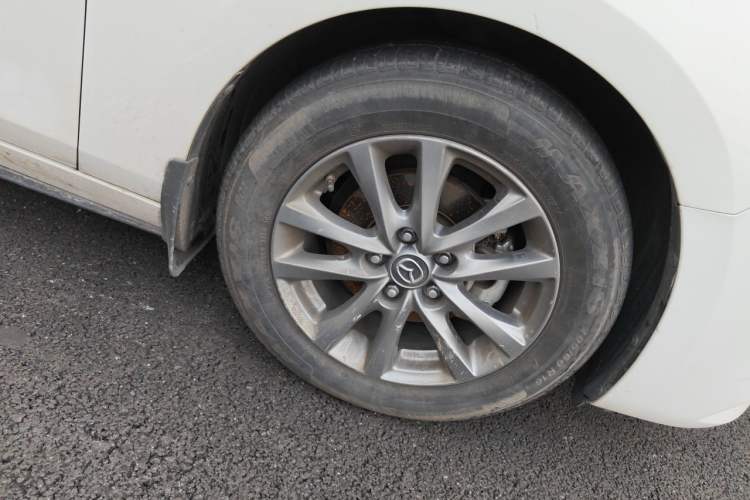 Used Mazda 3 Axela 2020 1.5L Automatic ZhiMei Edition Right Front Wheel Hub