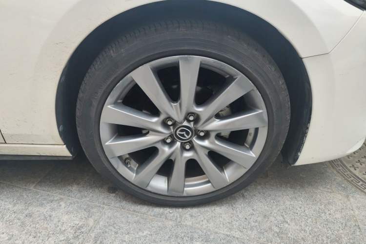 Used Mazda 3 Axela 2020 2.0L Automatic Zhiya Edition Right Front Wheel Hub