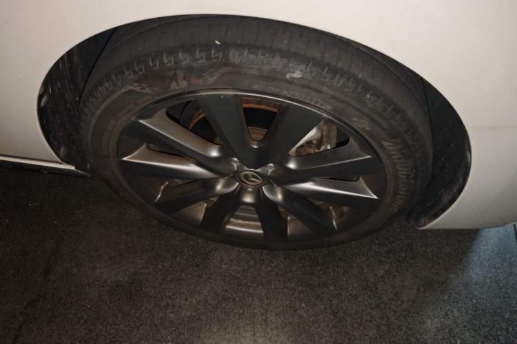 Used Mazda 3 Axela 2020 2.0L Automatic Zhiya Edition Right Front Wheel Hub