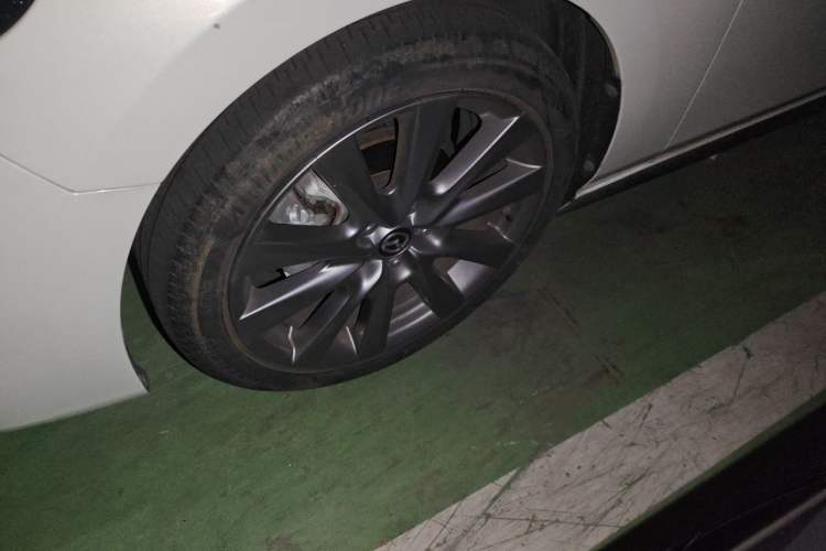 Used Mazda 3 Axela 2020 2.0L Automatic Zhiya Edition Right Front Wheel Hub