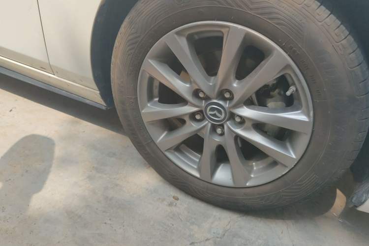 Used Mazda 3 Axela 2020 1.5L Automatic ZhiMei Edition Right Front Wheel Hub