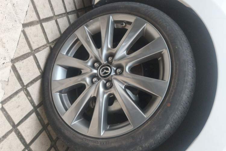 Used Mazda 3 Axela 2020 2.0L Automatic Zhiya Edition Right Front Wheel Hub