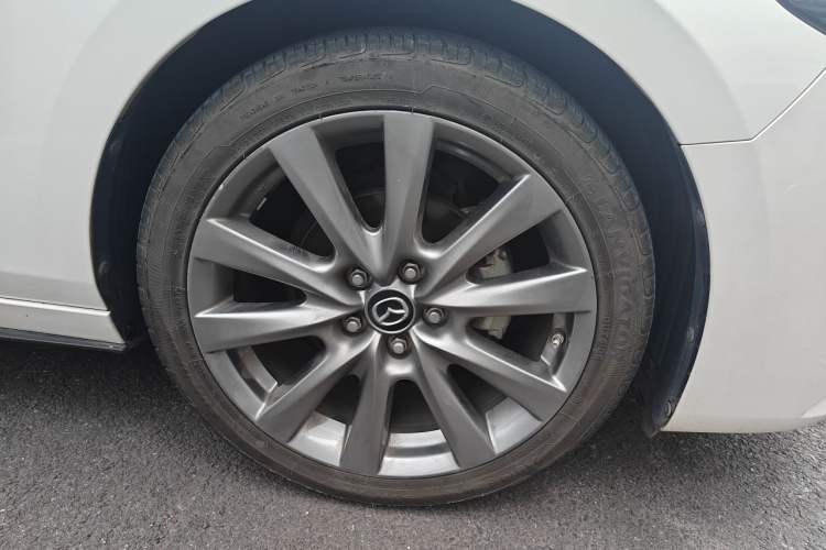 Used Mazda 3 Axela 2020 2.0L Automatic ZhiXuan Edition Right Front Wheel Hub