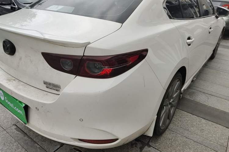 Used Mazda 3 Axela 2020 2.0L Automatic Zhiya Edition Right Rear Taillight