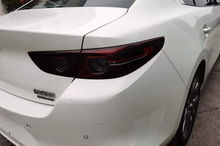 Used Mazda 3 Axela 2020 2.0L Automatic Zhiya Edition Right Rear Taillight