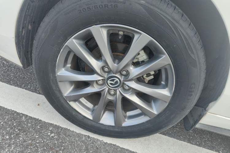 Used Mazda 3 Axela 2020 1.5L Automatic Zhiyue Sunroof Version Right Rear Wheel Hub