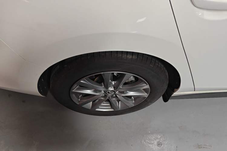Used Mazda 3 Axela 2020 1.5L Automatic Zhiyue Sunroof Version Right Rear Wheel Hub